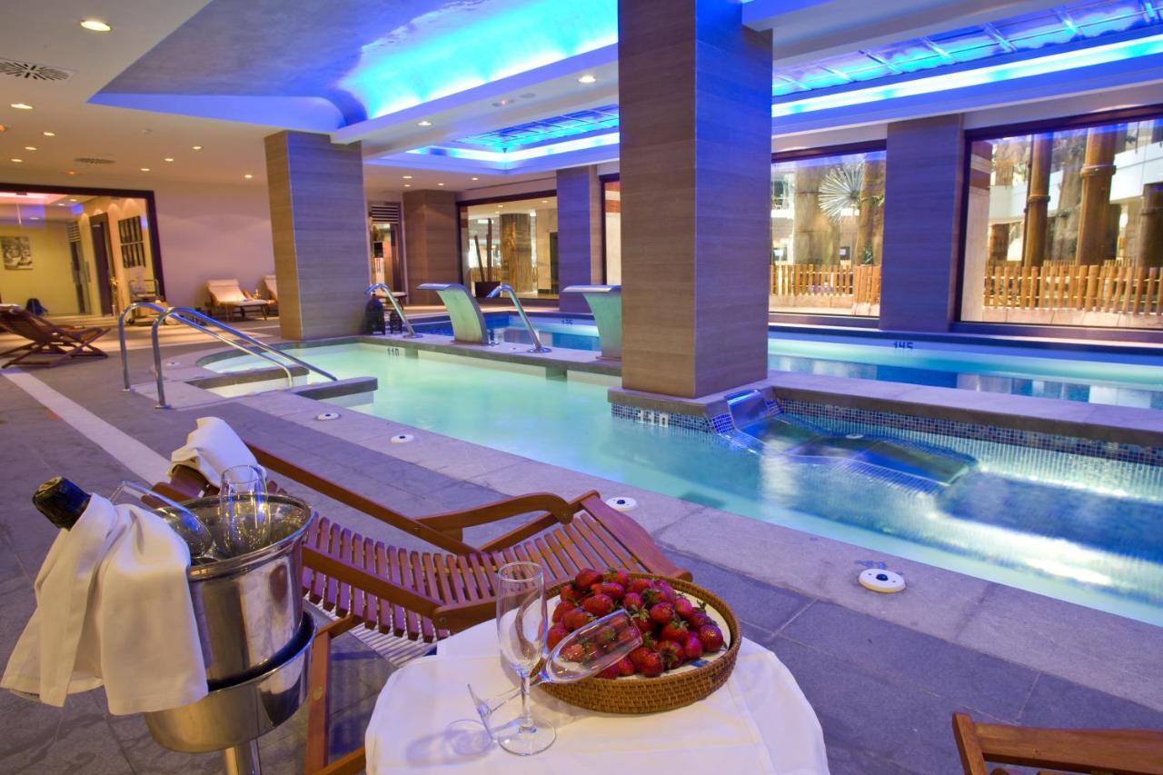 Holiday World Resort Benalmadena Ngoại thất bức ảnh