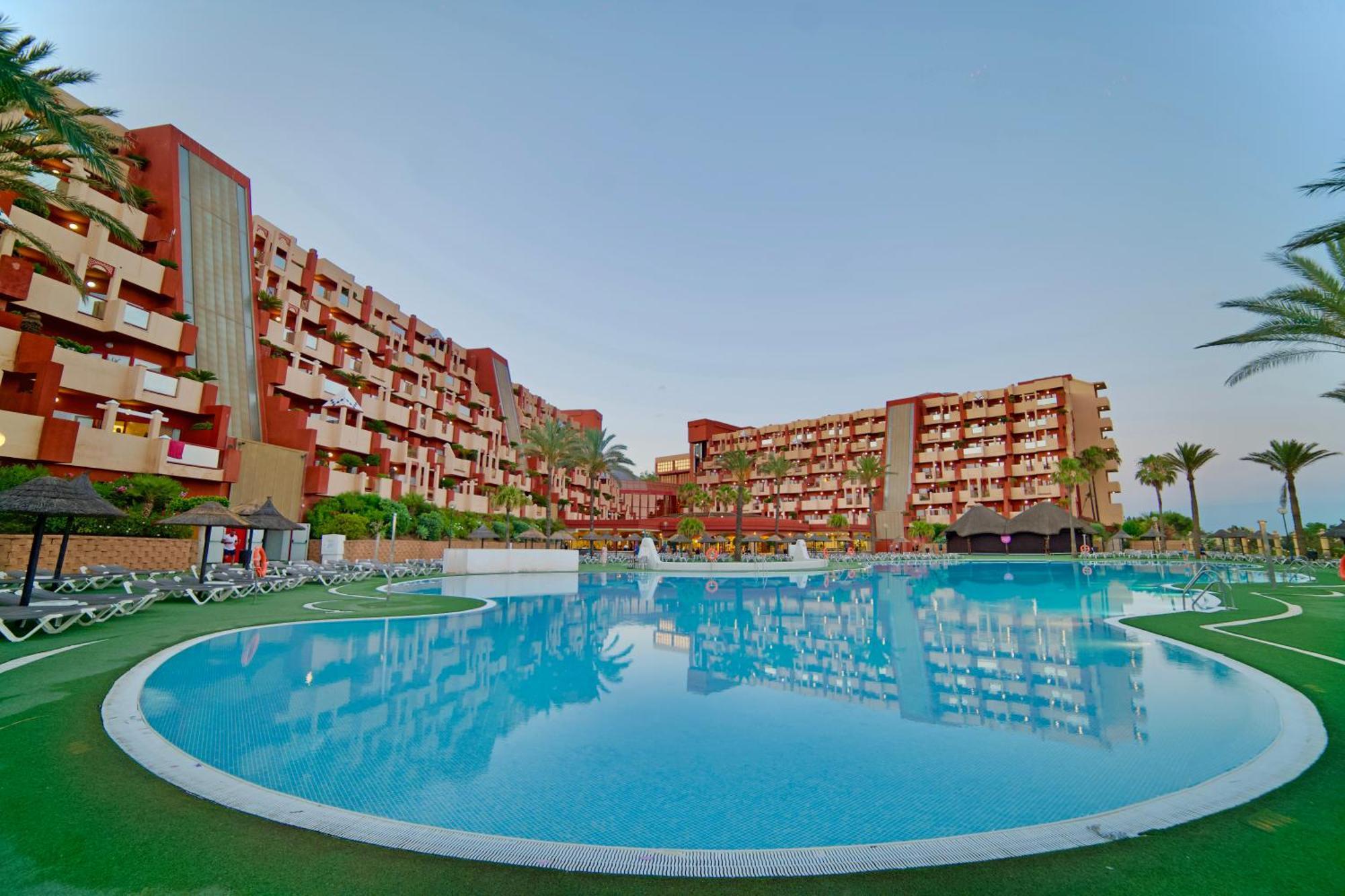 Holiday World Resort Benalmadena Ngoại thất bức ảnh