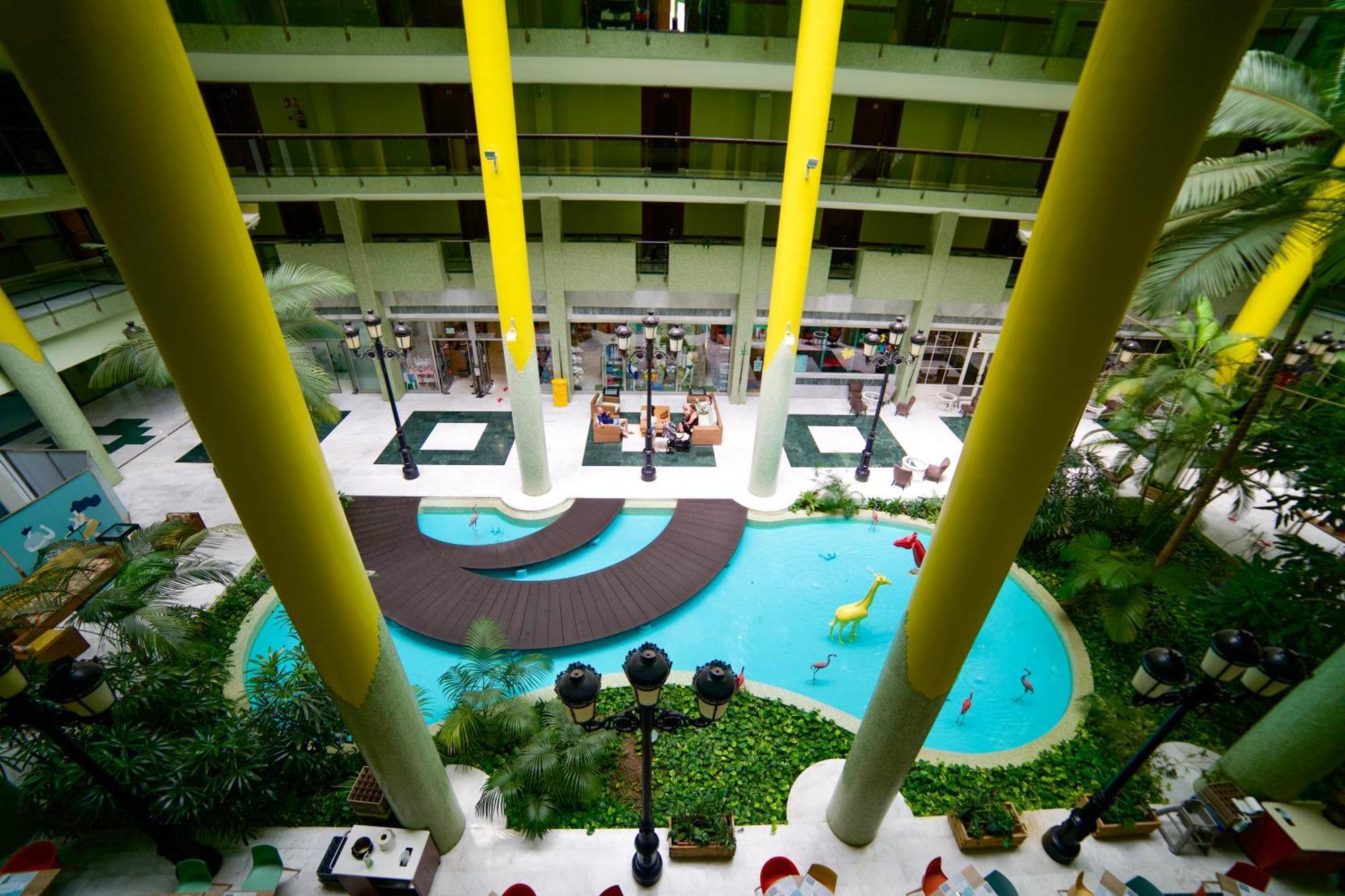 Holiday World Resort Benalmadena Ngoại thất bức ảnh